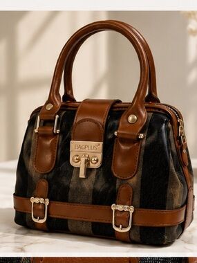 Cute top handle bag with brown stripes